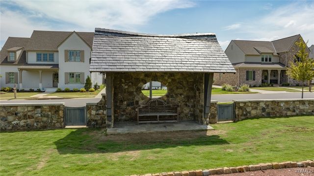 5821 Edgefield, Tuscaloosa, AL 35406