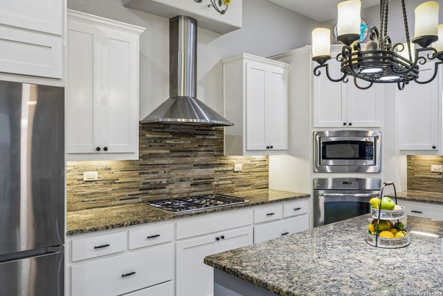 13308 IRON HORSE WAY, Helotes, TX 78023