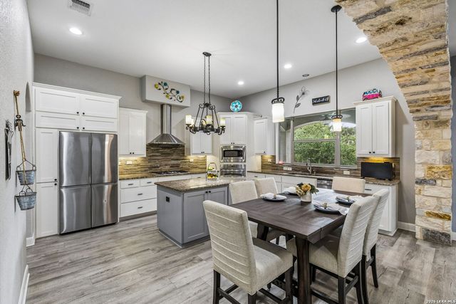 13308 IRON HORSE WAY, Helotes, TX 78023