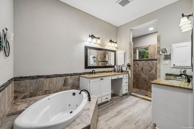 13308 IRON HORSE WAY, Helotes, TX 78023