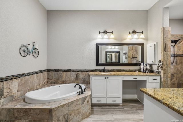 13308 IRON HORSE WAY, Helotes, TX 78023