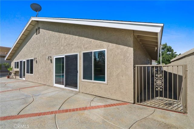 2117 W Ontario, Corona, CA 92882
