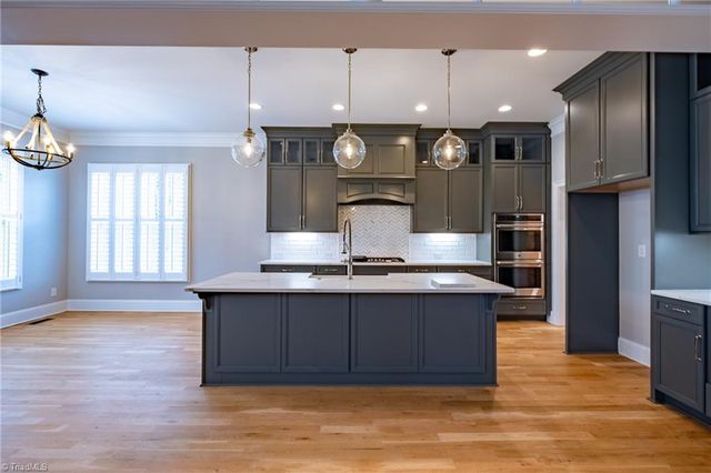 1964 Woodstock Road, Clemmons, NC 27012