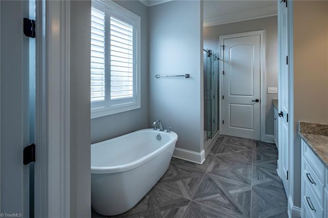 1964 Woodstock Road, Clemmons, NC 27012