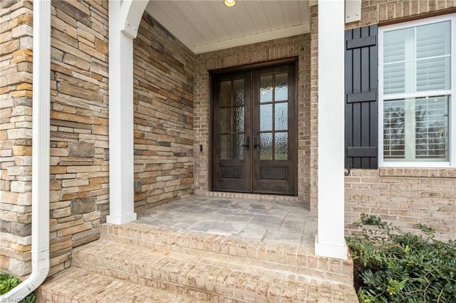 1964 Woodstock Road, Clemmons, NC 27012