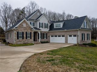 1964 Woodstock Road, Clemmons, NC 27012