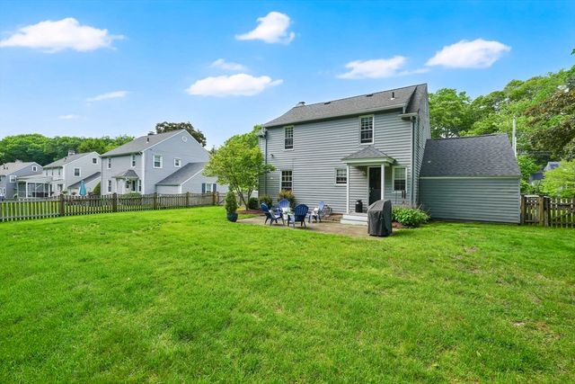 125 Field Rd, Longmeadow, MA 01106
