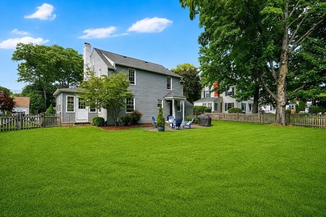 125 Field Rd, Longmeadow, MA 01106