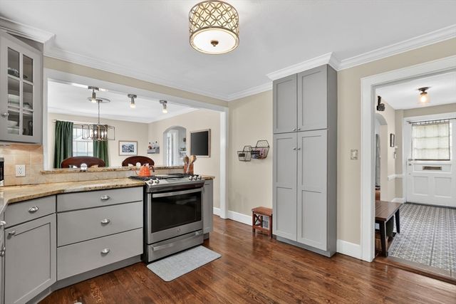 125 Field Rd, Longmeadow, MA 01106