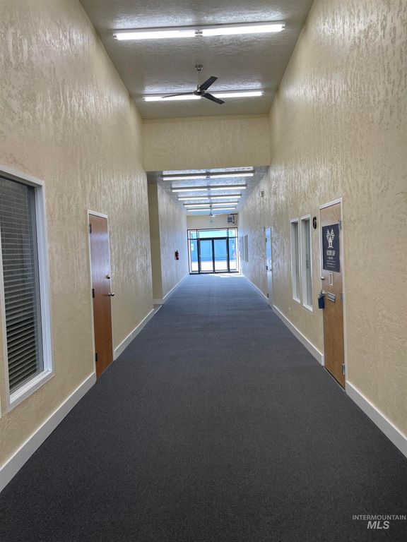 49 NW 1st St, Ontario, OR 97914 photo 9