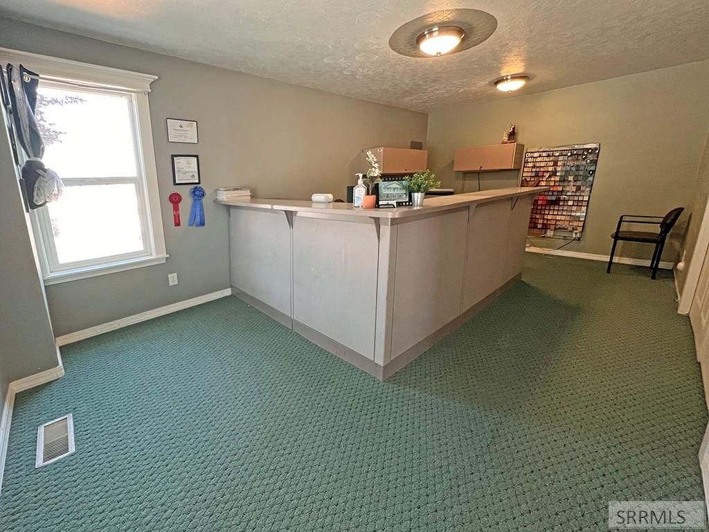 Image 10 of property listing at 15 W Walker Street, Blackfoot, ID 83221