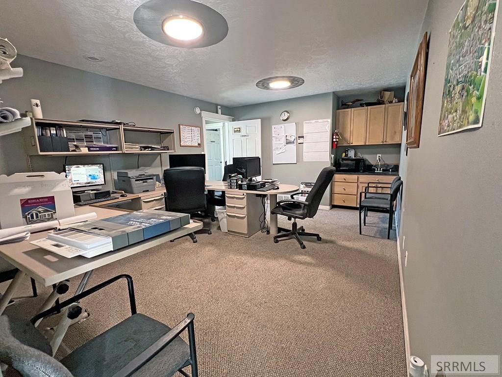 Image 12 of property listing at 15 W Walker Street, Blackfoot, ID 83221