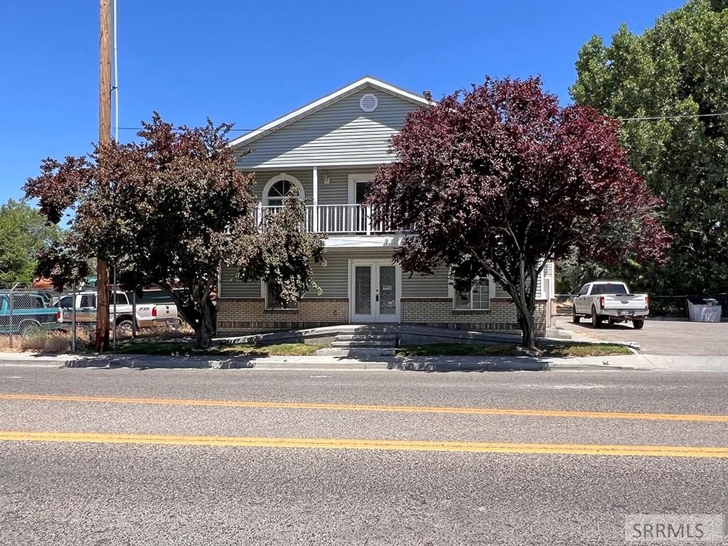 Image 3 of property listing at 15 W Walker Street, Blackfoot, ID 83221