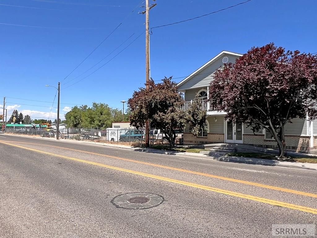 Image 4 of property listing at 15 W Walker Street, Blackfoot, ID 83221