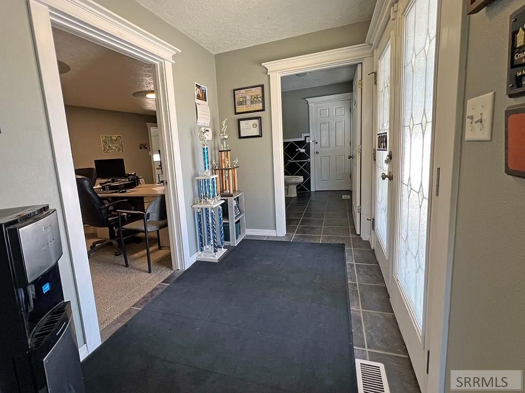 Image 9 of property listing at 15 W Walker Street, Blackfoot, ID 83221