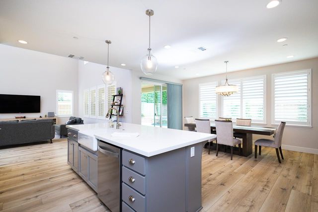1009 Fence Post Way, Roseville, CA 95747