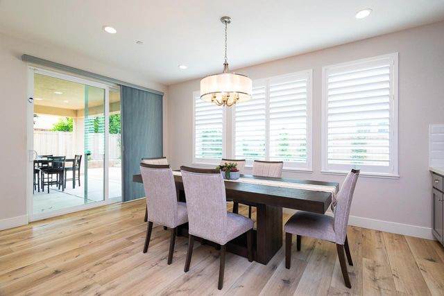 1009 Fence Post Way, Roseville, CA 95747