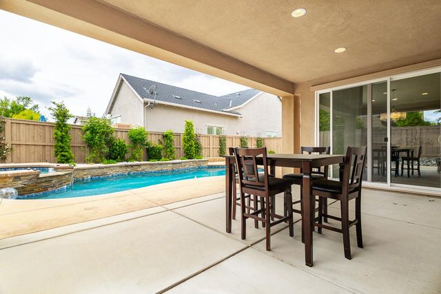 1009 Fence Post Way, Roseville, CA 95747