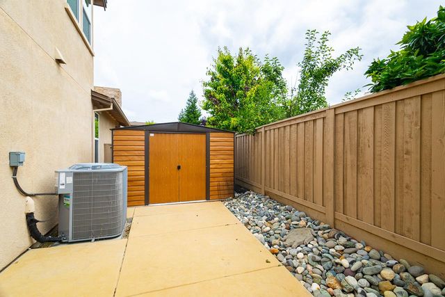 1009 Fence Post Way, Roseville, CA 95747