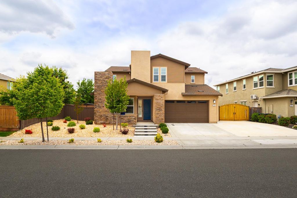 1009 Fence Post Way, Roseville, CA 95747