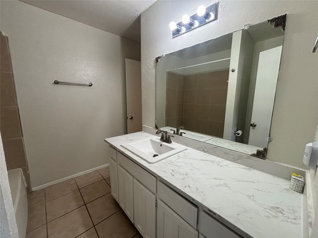 1008 Poplar Street 1008, Benbrook, TX 76126