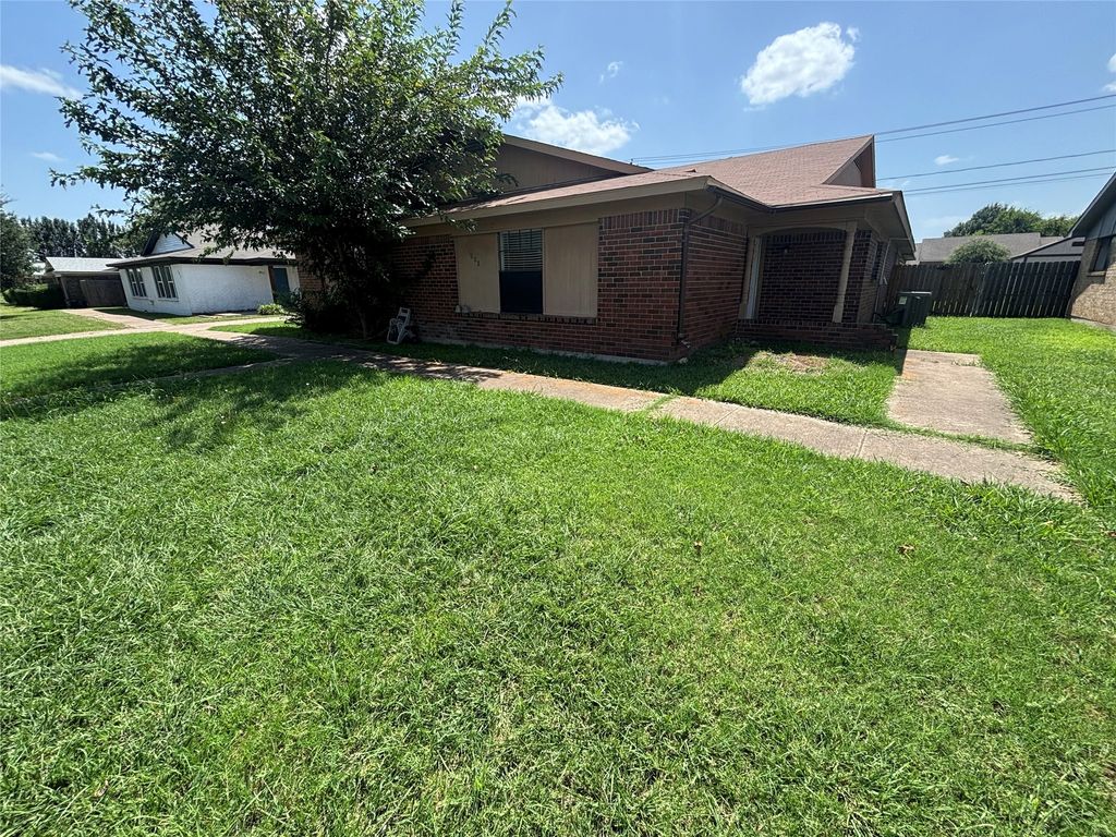 1008 Poplar Street 1008, Benbrook, TX 76126