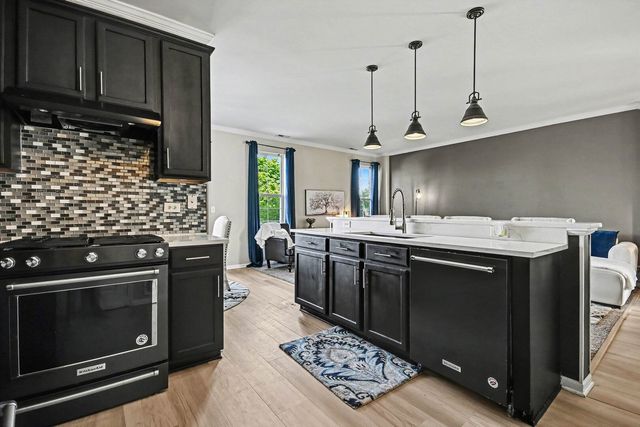 1033 Heron Circle, Joliet, IL 60431