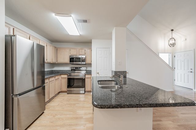 569 Continental Drive, Lewisville, TX 75067