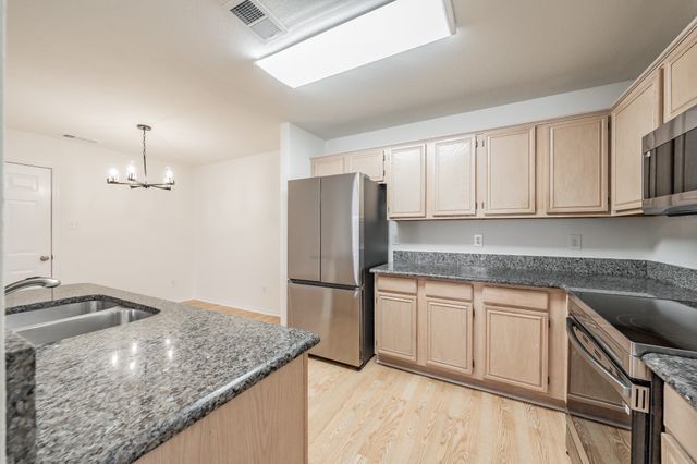 569 Continental Drive, Lewisville, TX 75067