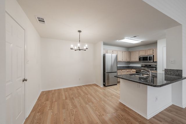 569 Continental Drive, Lewisville, TX 75067