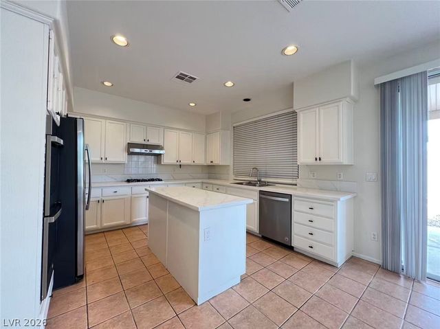 828 Cambridge Cross Place, Las Vegas, NV 89144