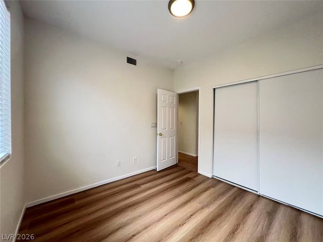 828 Cambridge Cross Place, Las Vegas, NV 89144