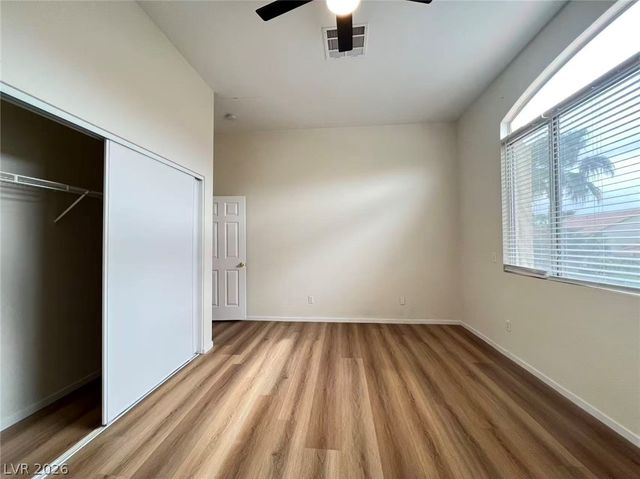 828 Cambridge Cross Place, Las Vegas, NV 89144