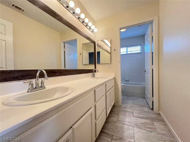 828 Cambridge Cross Place, Las Vegas, NV 89144