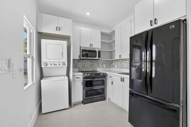 621 NW 3rd Avenue, Pompano Beach, FL 33060