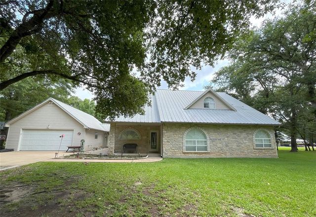 11683 Lakeshore Drive, Thornton, TX 76687