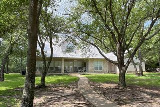 11683 Lakeshore Drive, Thornton, TX 76687