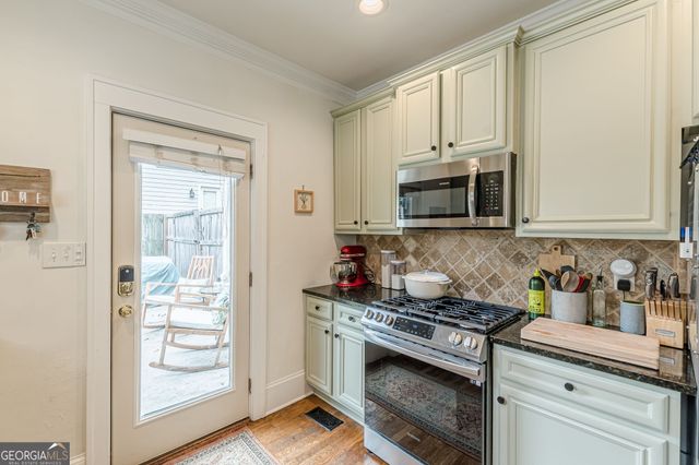 1751 Temple Avenue, College Park, GA 30337