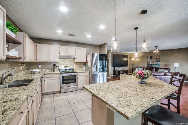 8122 Brisbane, Converse, TX 78109