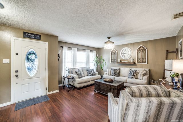 8122 Brisbane, Converse, TX 78109