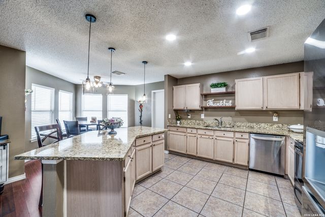 8122 Brisbane, Converse, TX 78109