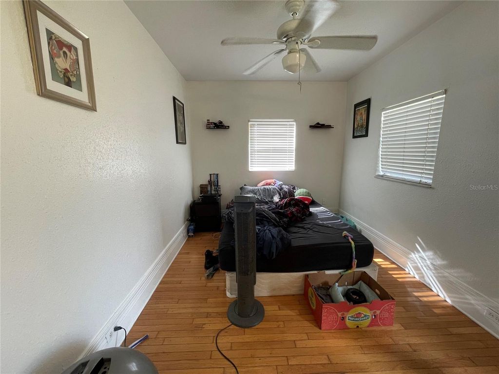 Image 6 of property listing at 2312 E 9TH AVENUE, Tampa, FL 33605