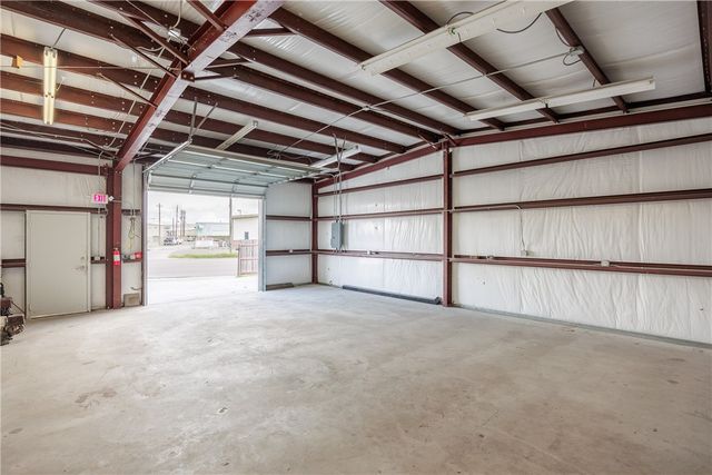 4058 Lou St, Corpus Christi, TX 78405