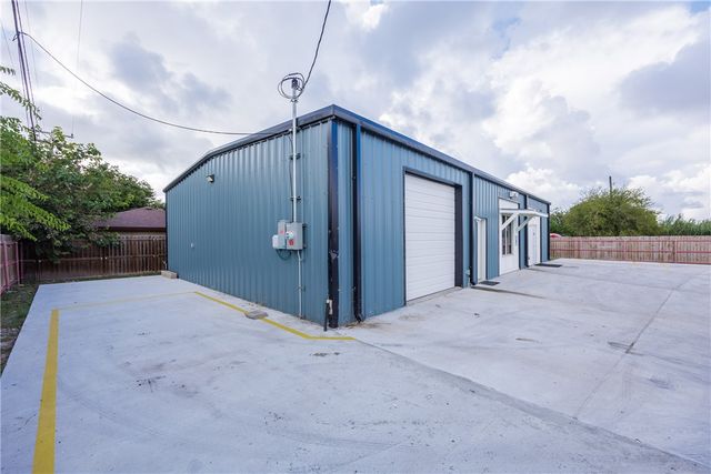 4058 Lou St, Corpus Christi, TX 78405