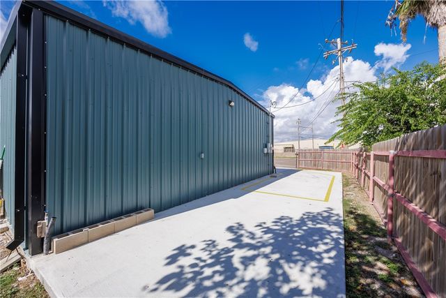 4058 Lou St, Corpus Christi, TX 78405