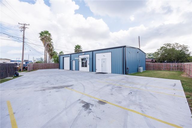 4058 Lou St, Corpus Christi, TX 78405