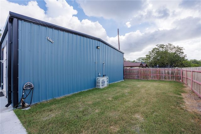 4058 Lou St, Corpus Christi, TX 78405