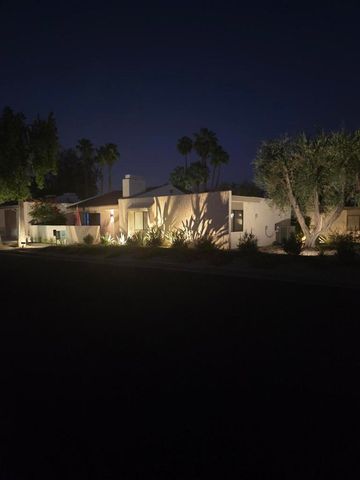 2113 Sunshine Way, Palm Springs, CA 92264