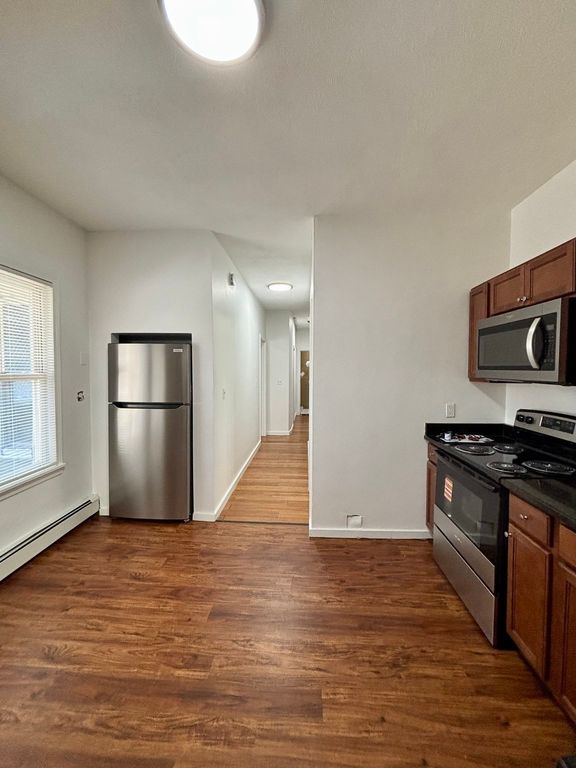 39 Shawmut St 1, Chelsea, MA 02150