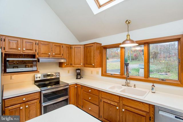 786 RIDGE RD, Telford, PA 18969